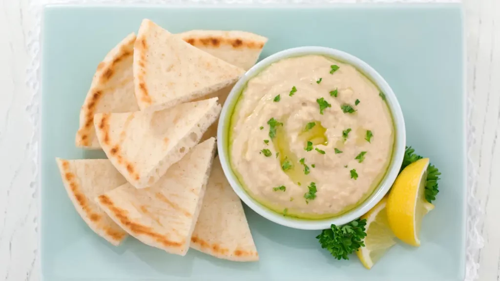 Pita Bread along with Curd